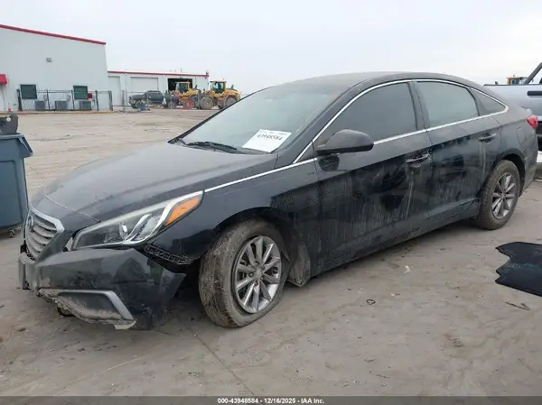 5NPE24AF7GH407613 2016 HYUNDAI SONATA - Image 2