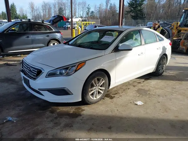 5NPE24AF7GH408373 2016 HYUNDAI SONATA - Image 2