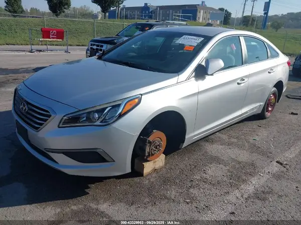 5NPE24AF7GH408454 2016 HYUNDAI SONATA - Image 2
