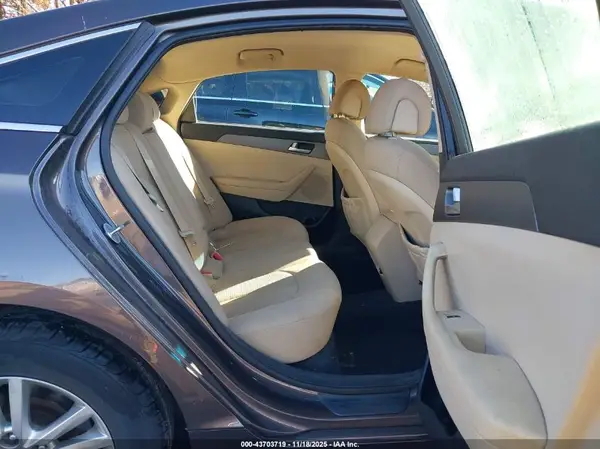 5NPE24AF7GH418031 2016 HYUNDAI SONATA - Image 8