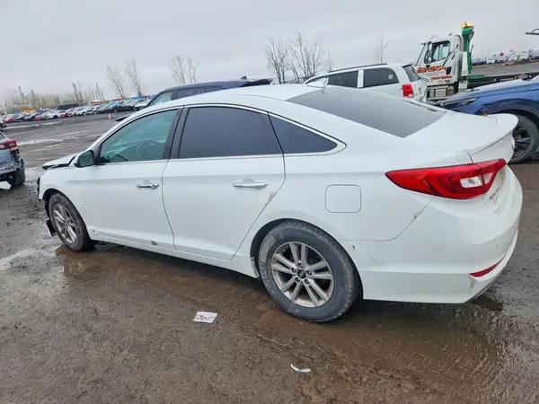5NPE24AF7GH421477 2016 HYUNDAI SONATA - Image 2