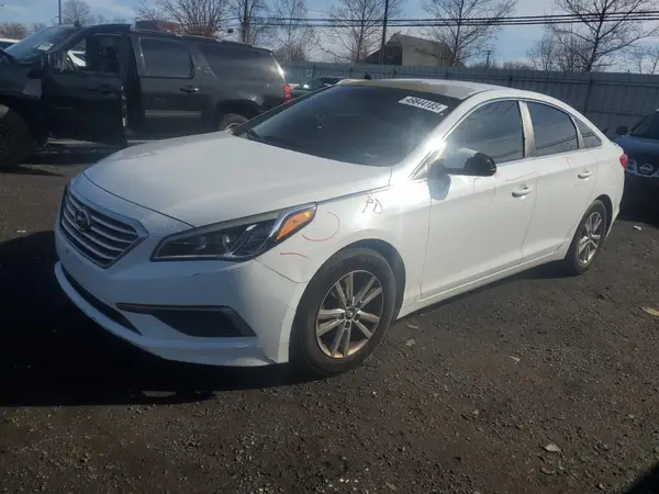 5NPE24AF7HH440256 2017 HYUNDAI SONATA - Image 1