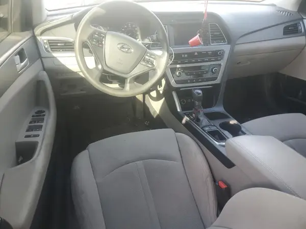 5NPE24AF7HH440256 2017 HYUNDAI SONATA - Image 8