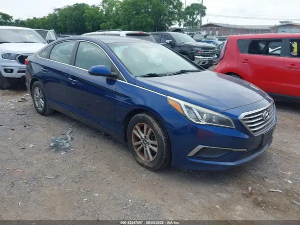 5NPE24AF7HH442766 2017 HYUNDAI SONATA - Image 1