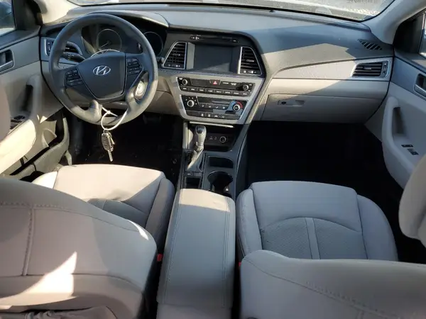 5NPE24AF7HH447899 2017 HYUNDAI SONATA - Image 8