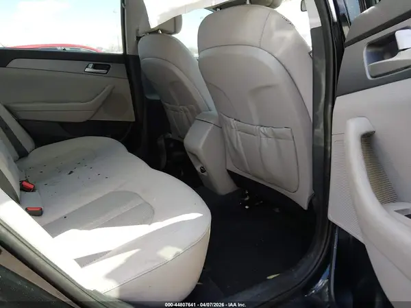 5NPE24AF7HH447997 2017 HYUNDAI SONATA - Image 8