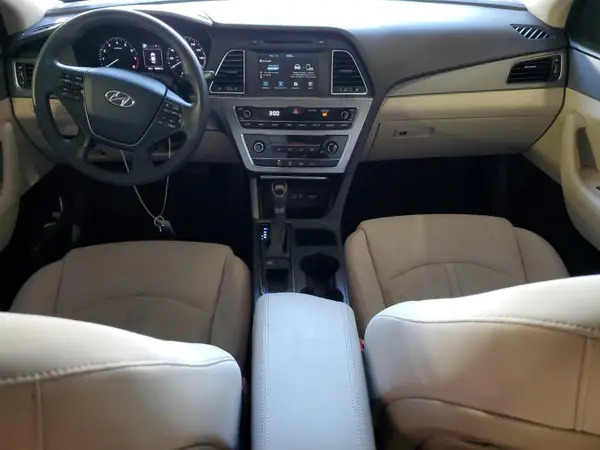 5NPE24AF7HH450821 2017 HYUNDAI SONATA - Image 8
