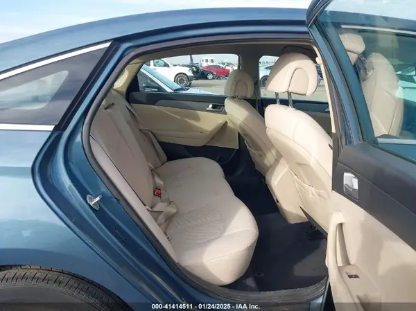 5NPE24AF7HH455419 2017 HYUNDAI SONATA - Image 8