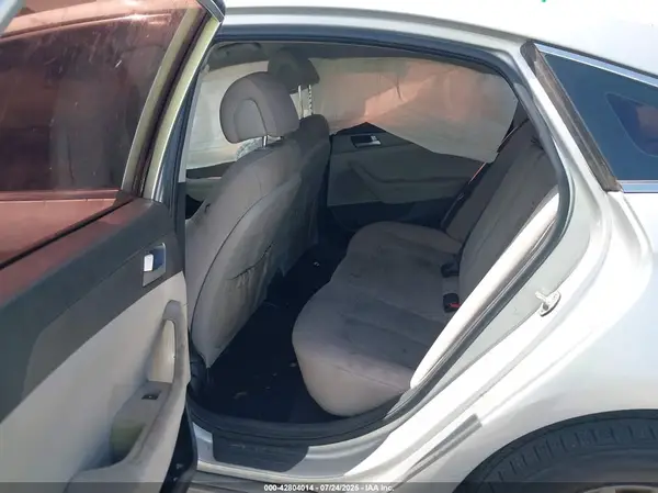 5NPE24AF7HH459874 2017 HYUNDAI SONATA - Image 8