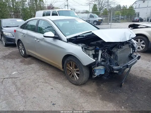 5NPE24AF7HH463231 2017 HYUNDAI SONATA - Image 1
