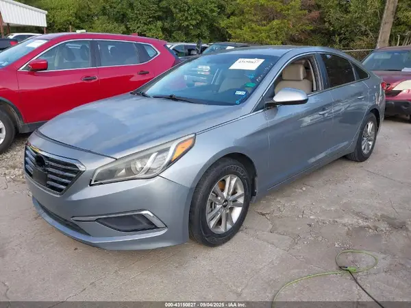 5NPE24AF7HH473273 2017 HYUNDAI SONATA - Image 2