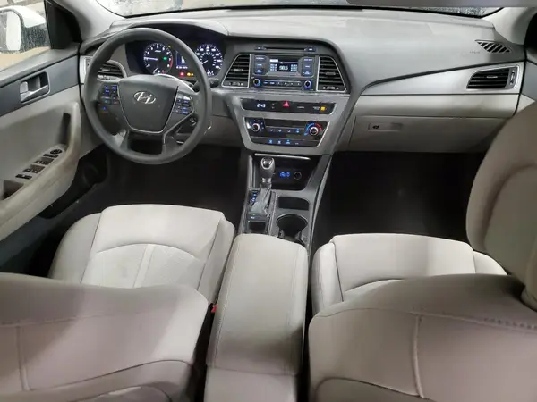 5NPE24AF7HH475993 2017 HYUNDAI SONATA - Image 8