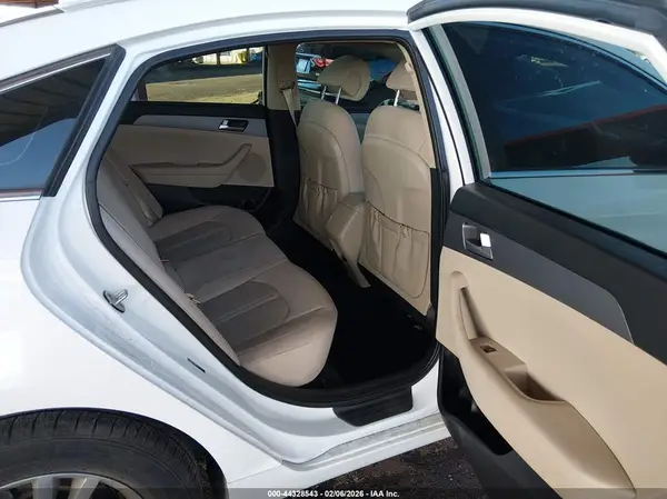 5NPE24AF7HH476304 2017 HYUNDAI SONATA - Image 8