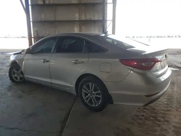 5NPE24AF7HH484807 2017 HYUNDAI SONATA - Image 2