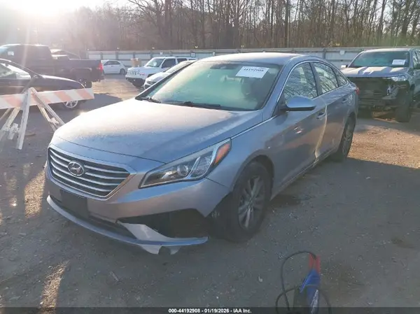 5NPE24AF7HH487934 2017 HYUNDAI SONATA - Image 2