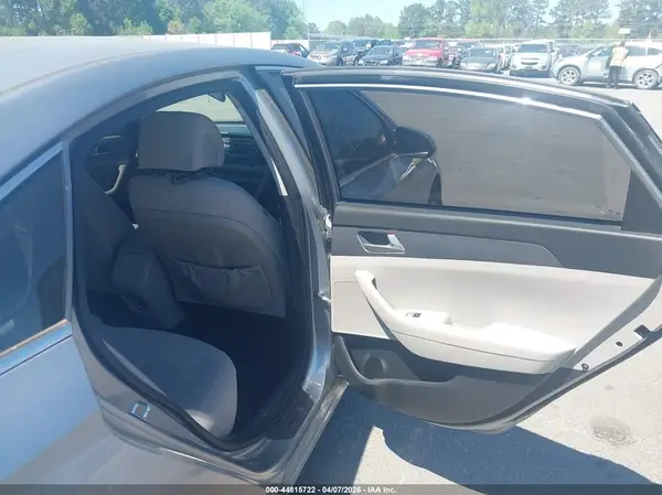 5NPE24AF7HH487951 2017 HYUNDAI SONATA - Image 8