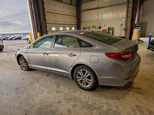 5NPE24AF7HH493460 2017 HYUNDAI SONATA - Image 2