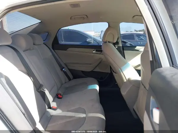 5NPE24AF7HH495872 2017 HYUNDAI SONATA - Image 8