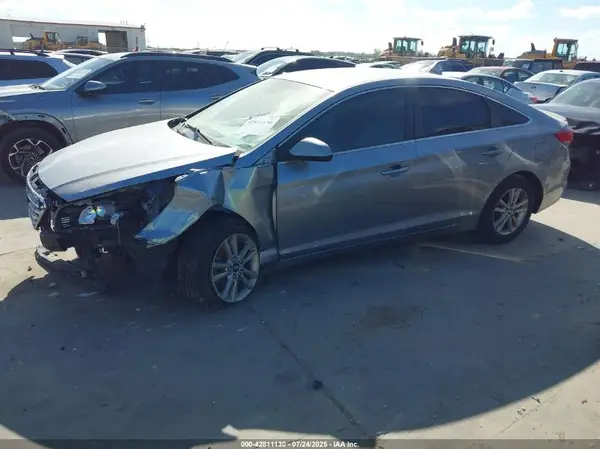 5NPE24AF7HH504988 2017 HYUNDAI SONATA - Image 2