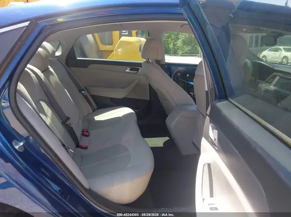 5NPE24AF7HH506319 2017 HYUNDAI SONATA - Image 8