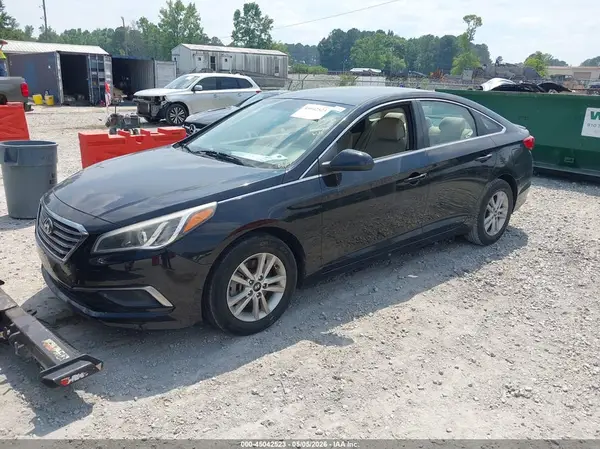 5NPE24AF7HH506918 2017 HYUNDAI SONATA - Image 2