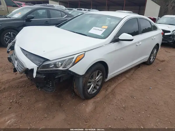 5NPE24AF7HH511567 2017 HYUNDAI SONATA - Image 2