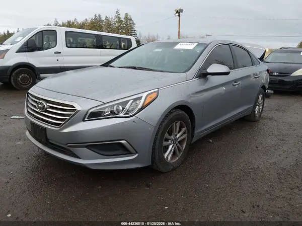 5NPE24AF7HH514811 2017 HYUNDAI SONATA - Image 2