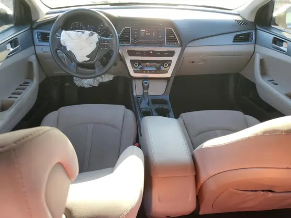 5NPE24AF7HH520821 2017 HYUNDAI SONATA - Image 8