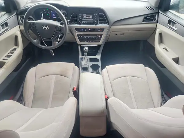 5NPE24AF7HH525890 2017 HYUNDAI SONATA - Image 8