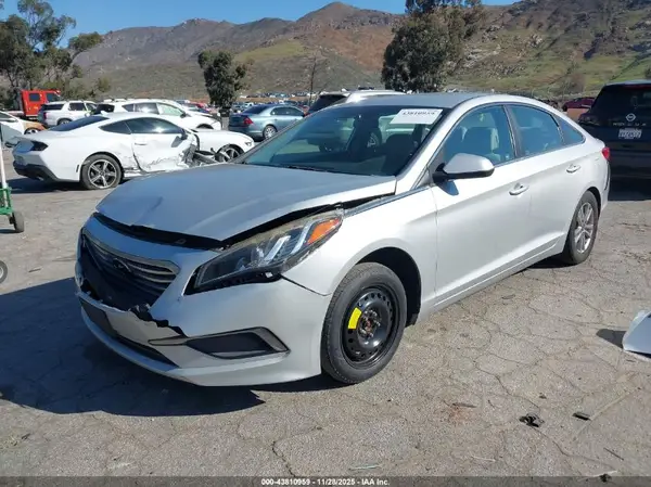 5NPE24AF7HH532659 2017 HYUNDAI SONATA - Image 2