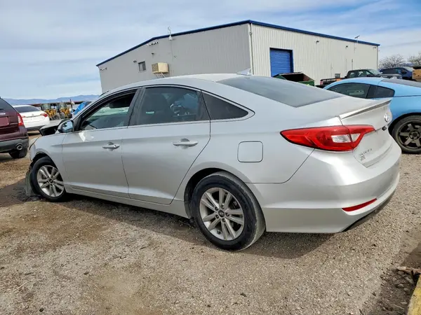 5NPE24AF7HH533245 2017 HYUNDAI SONATA - Image 2