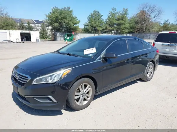 5NPE24AF7HH544908 2017 HYUNDAI SONATA - Image 2