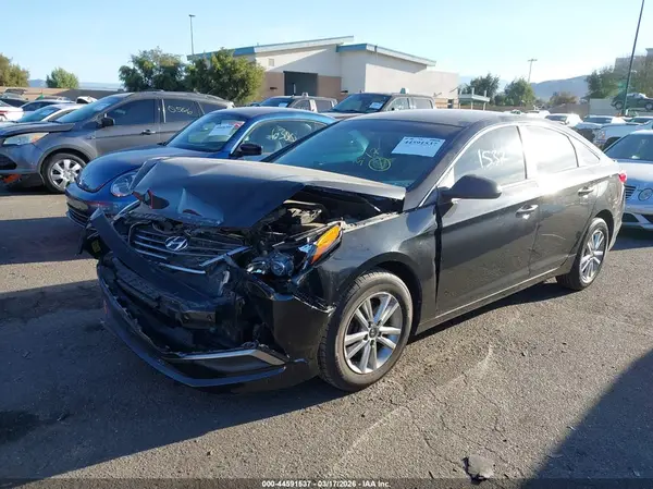 5NPE24AF7HH545668 2017 HYUNDAI SONATA - Image 2
