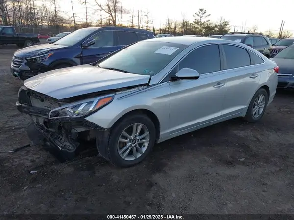 5NPE24AF7HH547338 2017 HYUNDAI SONATA - Image 2