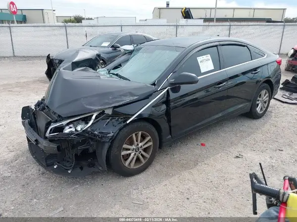 5NPE24AF7HH553866 2017 HYUNDAI SONATA - Image 2