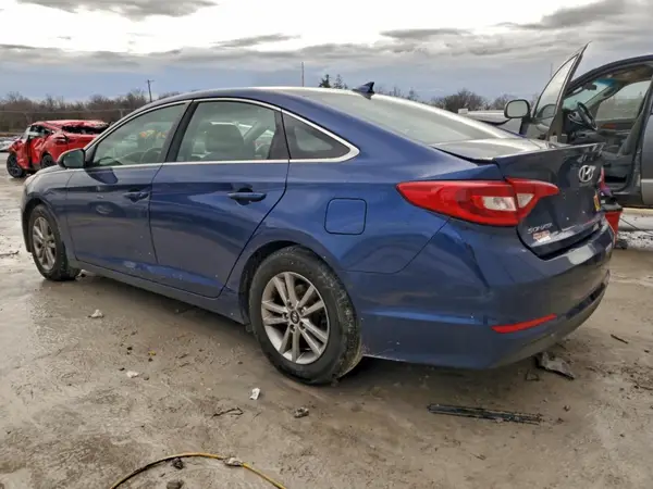 5NPE24AF7HH555813 2017 HYUNDAI SONATA - Image 2