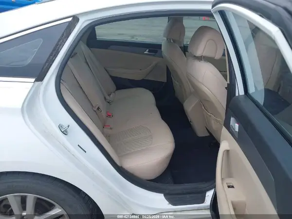 5NPE24AF7HH556136 2017 HYUNDAI SONATA - Image 8