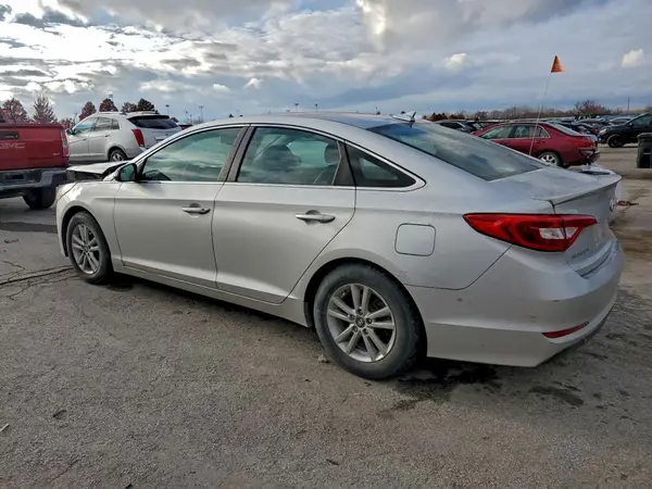 5NPE24AF7HH557075 2017 HYUNDAI SONATA - Image 2