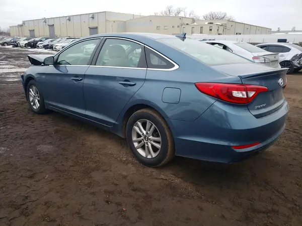 5NPE24AF7HH557903 2017 HYUNDAI SONATA - Image 2