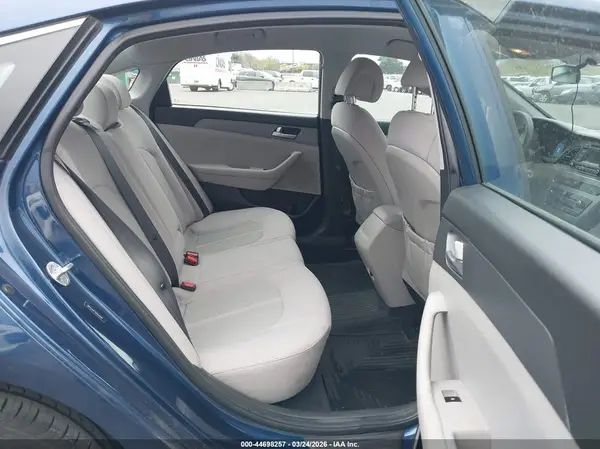 5NPE24AF7HH558596 2017 HYUNDAI SONATA - Image 8
