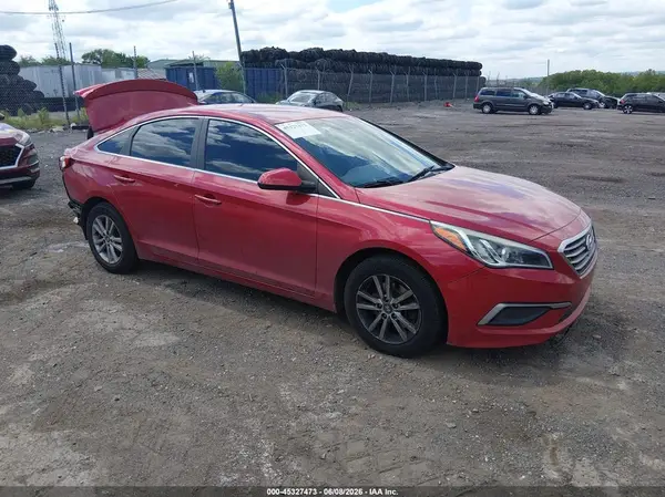 5NPE24AF7HH560770 2017 HYUNDAI SONATA - Image 1