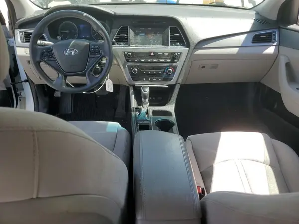 5NPE24AF7HH562809 2017 HYUNDAI SONATA - Image 8