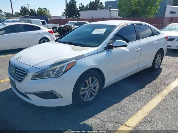 5NPE24AF7HH562986 2017 HYUNDAI SONATA - Image 2