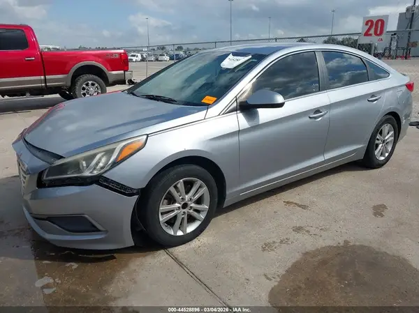 5NPE24AF7HH567699 2017 HYUNDAI SONATA - Image 2