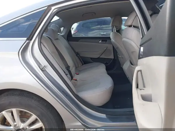 5NPE24AF7HH567699 2017 HYUNDAI SONATA - Image 8