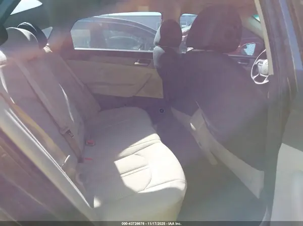 5NPE24AF7HH569453 2017 HYUNDAI SONATA - Image 8