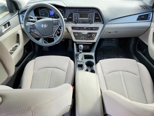 5NPE24AF7HH570490 2017 HYUNDAI SONATA - Image 8