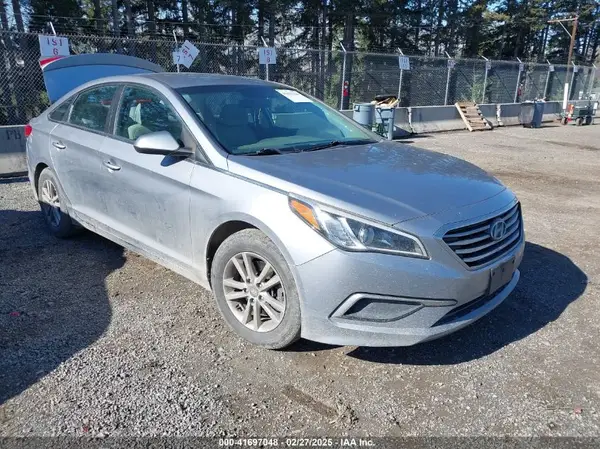 5NPE24AF7HH581294 2017 HYUNDAI SONATA - Image 1