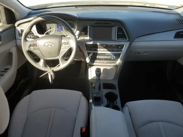 5NPE24AF7HH583420 2017 HYUNDAI SONATA - Image 8