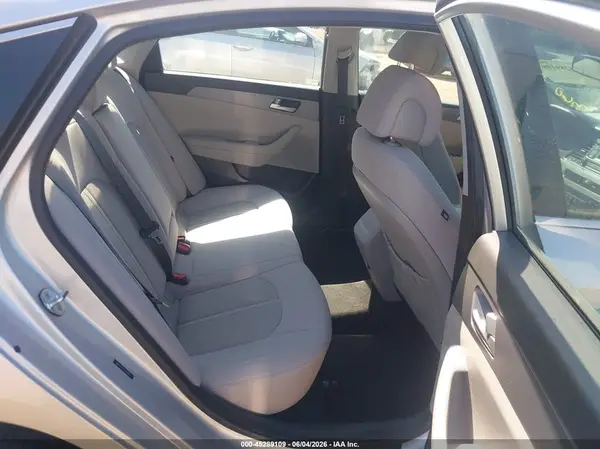5NPE24AF7HH588701 2017 HYUNDAI SONATA - Image 8
